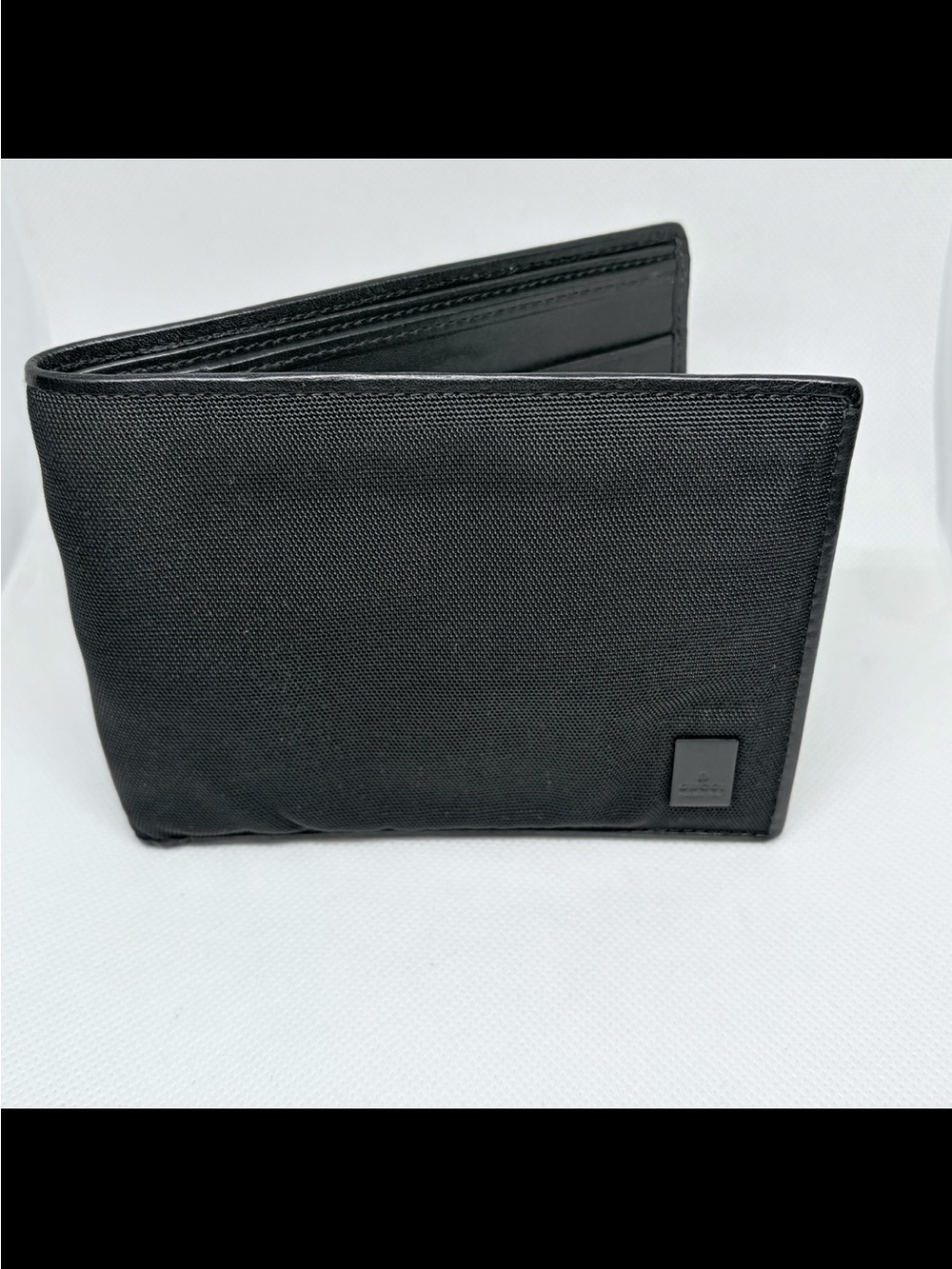 Gucci Black Men's Bi-Fold Card & Key Holder Wallet